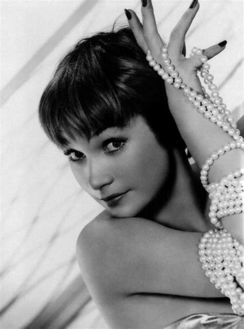 Shirley Maclaine Nude – Pics and Videos 